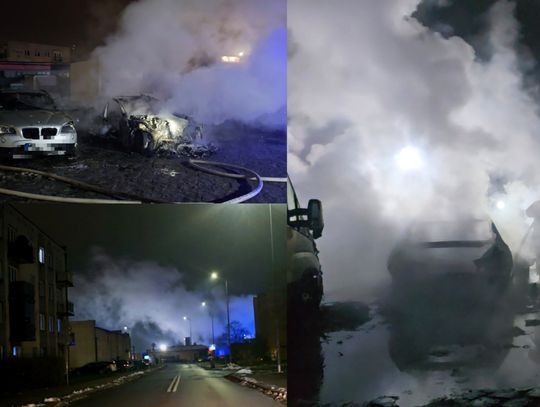 Kolejny nocny pożar przy ul. Brackiej. Dwa auta spłonęły, kolejne zostały uszkodzone