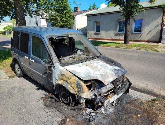 Kolejny pożar samochodu na osiedlu Południe. Prawdopodobnie doszło do podpalenia