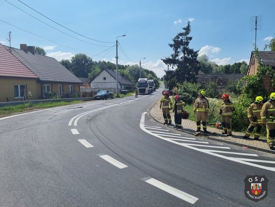 Kolizja drogowa w Brześciu Kujawskim. Na miejscu działały trzy zastępy straży pożarnej