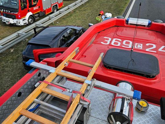 Kolizja Porsche Cayenne i Fiata Ducato na autostradzie A1