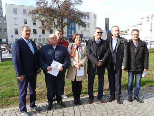 Konferencja PiS: propozycje do budżetu i wzrost cen biletów MPK
