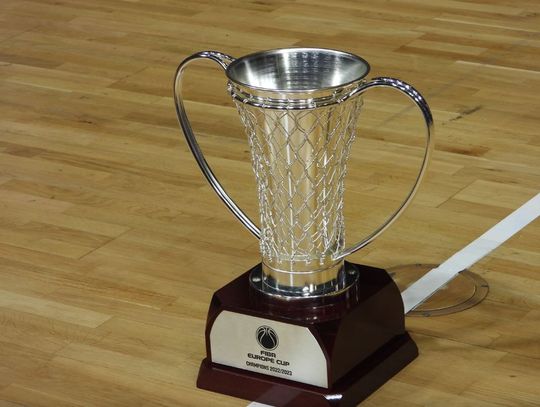 Koszykarski puchar Mistrzów FIBA Europe Cup zagości w ratuszu. Będzie można przyjść do urzędu i zrobić sobie zdjęcie z trofeum
