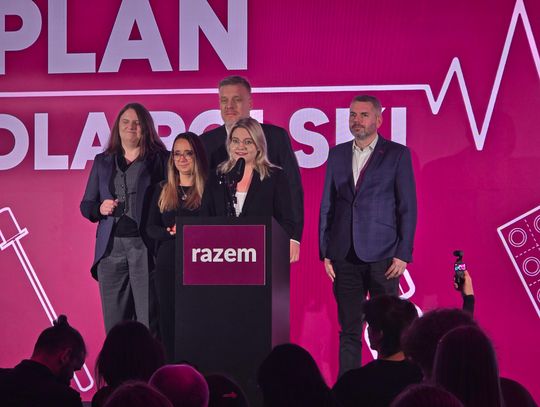 Liderzy RAZEM we Włocławku. "Koryciarstwo to jest to czym zajmuje się ten rząd"