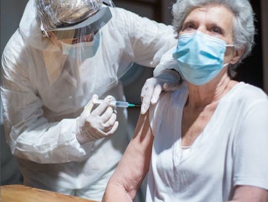 Mają wypłacać odszkodowania za komplikacje zdrowotne po szczepionkach. Wnioski od 12 lutego