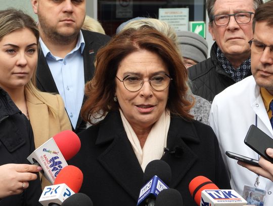 Małgorzata Kidawa-Błońska we Włocławku:"Chcemy, aby te 2 miliardy, które idą na tv publiczną były przekazane natychmiast do pacjentów na leczenie i nowoczesne lekarstwa"