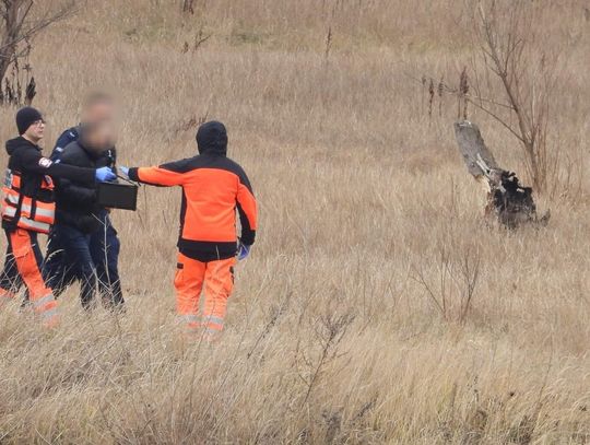 Mężczyzna skoczył z mostu do Wisły. Wypłynął o własnych siłach  