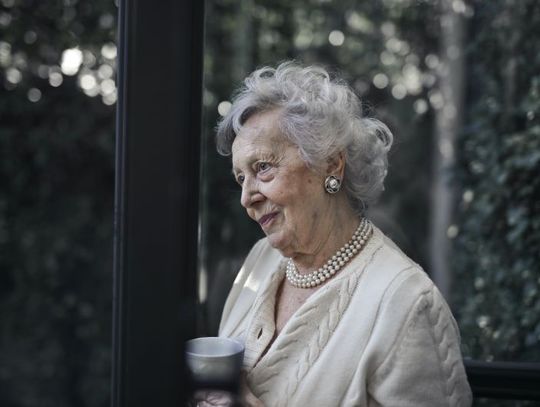 MOPR przekazał świąteczne paczki dla seniorów