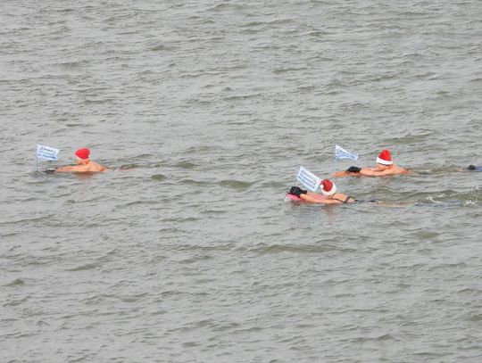 Morsy przepłyną Wisłę, będzie św. Mikołaj, kawa i cukierki