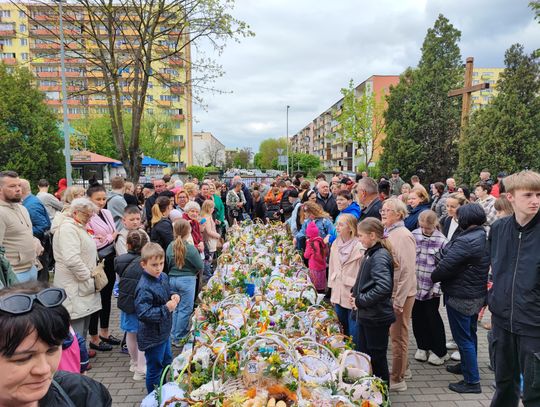 Na os. Południe słychać ryk silników motocykli. Odbyła się Motoświęconka