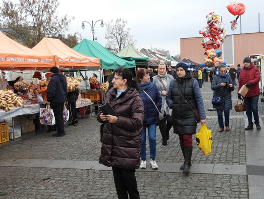 Na Zielonym Rynku trwa Jarmark Bożonarodzeniowy. Co można kupić?