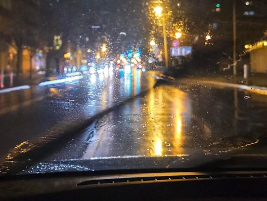 Nadchodzi niebezpieczna noc. IMGW ostrzega przed oblodzeniem w całym regionie