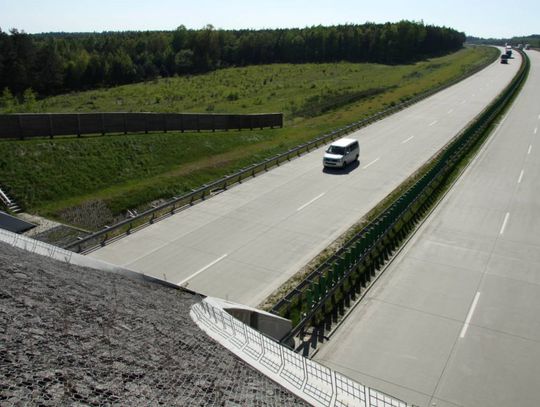 Nawet o 63% spadło natężenie ruchu na drogach krajowych i autostradach