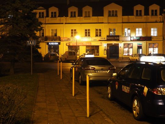 Nie zapłacił za kurs taksówkarzowi. Był pijany, a w kieszeni miał środki odurzające