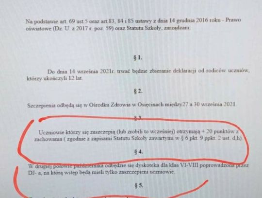 Niezaszczepieni uczniowie nie pójdą na szkolną dyskotekę? "Popełniłem błąd" – dyrektor wycofuje się z kontrowersyjnego pomysłu