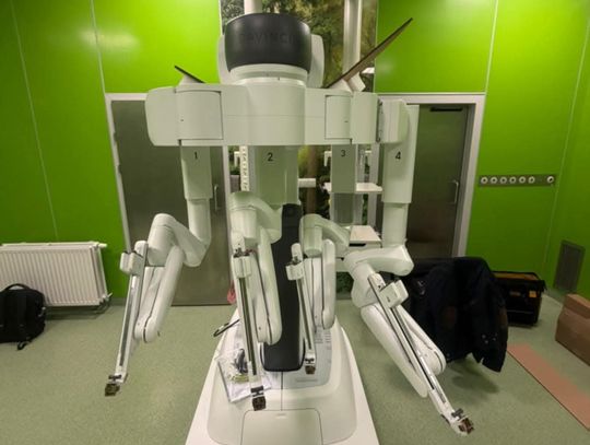 Nowy robot da Vinci dotarł do szpitala we Włocławku. To nim wykonuje się najtrudniejsze operacje