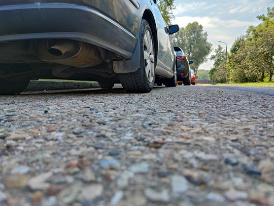 Od 21 września koniec parkowania na chodniku