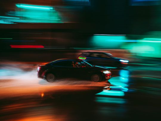 Ona 112 km/h,a on 105 km/h po ul.Toruńskiej. Stracili "prawko"