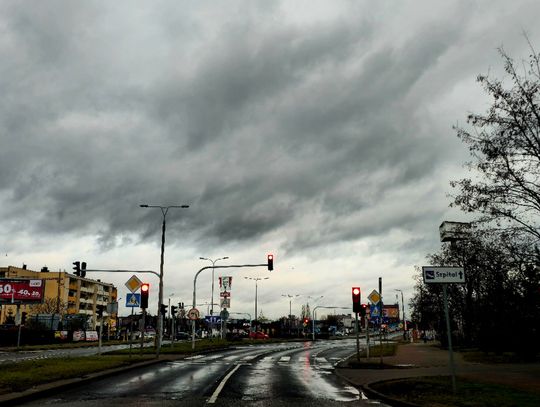 Ostrzeżenia meteorologiczne dla województwa: silny wiatr i oblodzenie