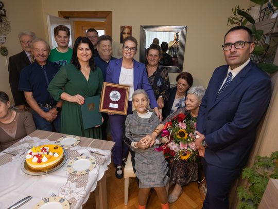 Pani Helena z Włocławka skończyła 100 lat. Jak wyglądało jej życie?