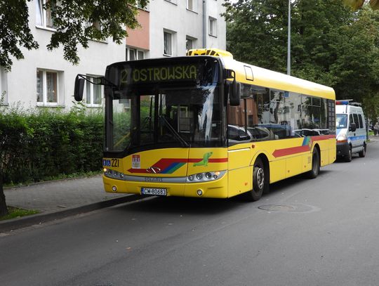 Pasażerka autobusu MPK w szpitalu, po tym jak kierowca gwałtownie zahamował