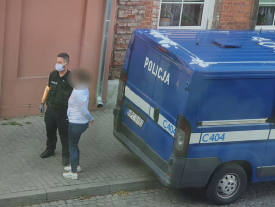 Pijana matka, która miała 3,5 promila alkoholu, dwa dni wcześniej zgubiła dzieci. Również była pijana...