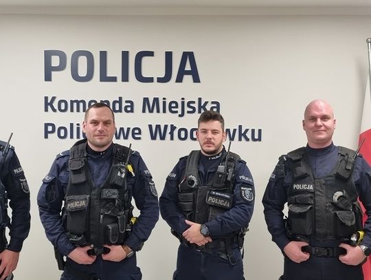 Pijana matka spała, gdy dwoje jej 2-letnich dzieci siedziało w oknie na 3 piętrze 