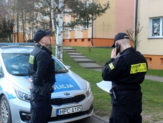 Policja o wprowadzonych dziś zmianach. Jakie nakazy zostają, a co wolno...