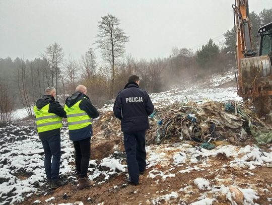 Policja, WIOŚ i biegły sądowy w gminie Chodecz. Jest zawiadomienie o popełnieniu przestępstwa