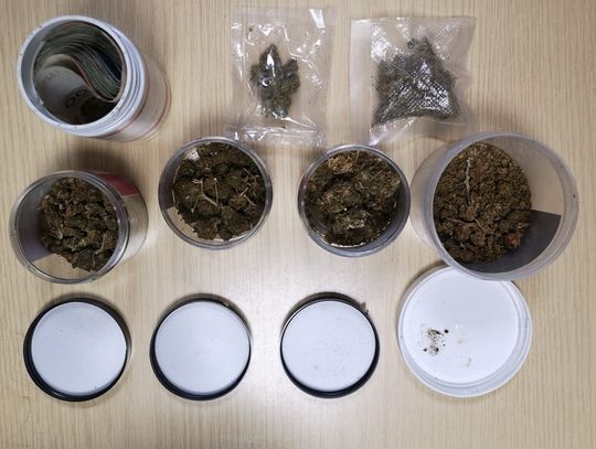 Policjanci w mieszkaniu 34-latka zabezpieczyli ponad 50 g marihuany