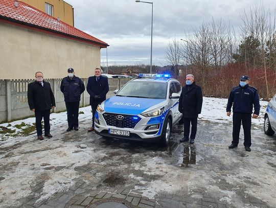 Policjanci z gminy Fabianki otrzymali radiowóz warty 120 000 zł