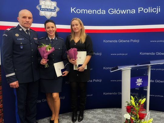 Policjantka z Włocławka kom. Marta Gwizdalska uhonorowana medalem podczas gali w Warszawie
