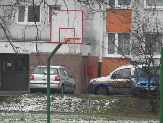 Ponad 400 000 km przebiegu ma najstarszy pojazd Straży Miejskiej. Ile przebiegu mają pozostałe?