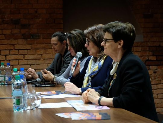 Posłanki M. Kidawa-Błońska, K.Szumilas i B.Kamińska propagowały dziś we Włocławku "Program dla Kobiet"