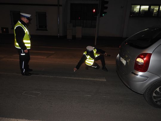 Potrącenie pieszej na ul. Stodólnej. Dzień później kobieta zmarła w szpitalu