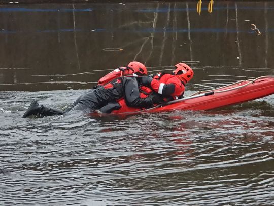 Potrzebni ratownicy do specjalistycznej grupy ratownictwa-nurkowego. Państwowa Straż Pożarna we Włocławku ogłosiła nabór