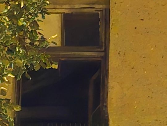 Pożar na poddaszu budynku w Śródmieściu, sytuacja szybko opanowana