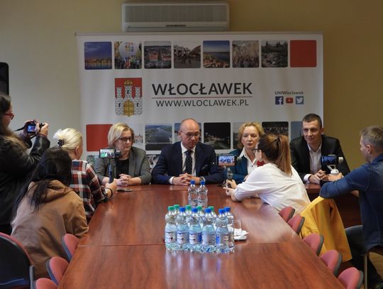 Prezydent ze swoimi zastępcami apelował dziś do mieszkańców miasta 