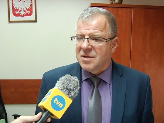 Prokuratura postawiła zarzuty policjantowi, który nagrał półnagą kobietę 