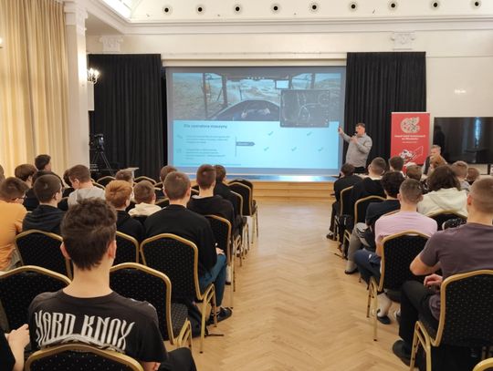 Przedstawiciele firm poprowadzili prelekcje w Zespole Szkół Techniczncych