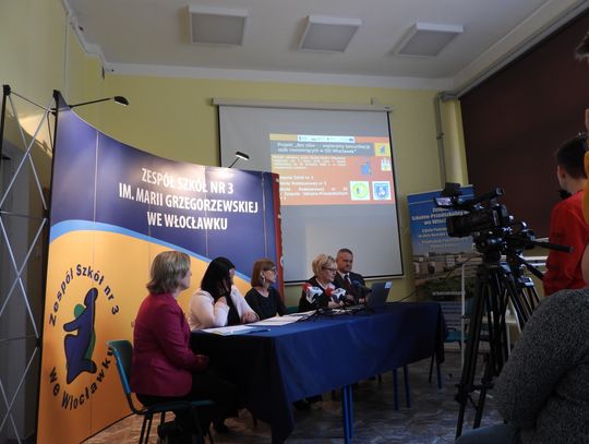 Przeszkolono łącznie 250 nauczycieli, aby wspierać komunikację osób niemówiących we włocławskich szkołach