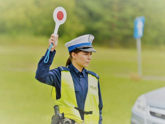 Przewrócił się na jezdni i doznał obrażeń. Zareagowała policjantka w 7 miesiącu ciąży 