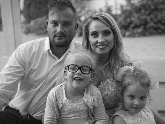 Przyjaciele zmarłego włocławianina, Dawida Kretkowskiego proszą o wsparcie dla rodziny. Córka Dawida wymaga specjalistycznej opieki