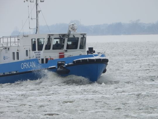 Rośnie poziom wody na wodowskazie w Kępie Polskiej. Na Zbiorniku Włocławskim pracuje 6 lodołamaczy