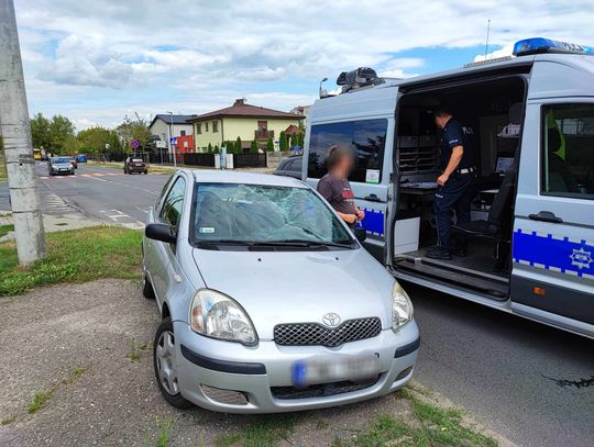 Rowerzystka potrącona na przejściu dla pieszych. Kobieta trafiła do szpitala