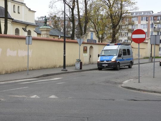 Rozbój na ul. Słowackiego. Jest akt oskarżenia wobec mężczyzny, który napadł kobietę