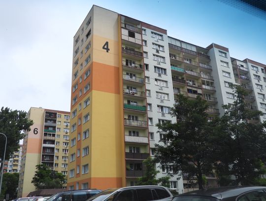 Roznegliżowana 27 latka paradowała po ulicy Łanowej. Była pod wpływem...