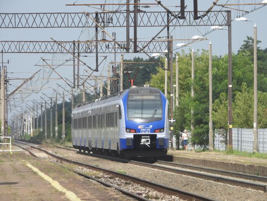 Ruch pociągów został wstrzymany z powodu awarii sieci trakcyjnej