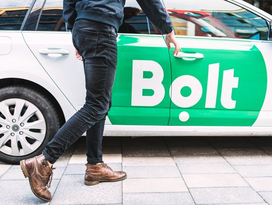 Ruszyły usługi przejazdów taksówkami Bolt we Włocławku
