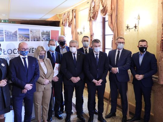 Samorządowcy chcą spotkania z Mateuszem Morawieckim. Prezydenci obradowali we Włocławku