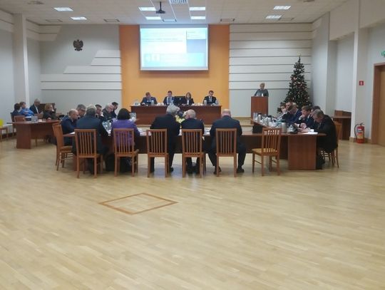 Sesja Rady Miasta pod znakiem podwyżek i protestu